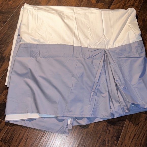 Calvin Klein Bedding Calvin Klein Hyacinth King Bedskirt Poshmark